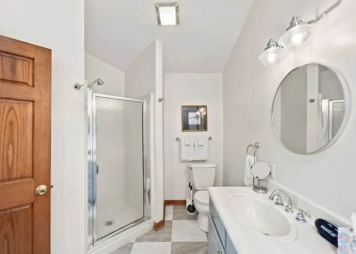 Ferienhaus Hot Tub, Movie Room, 3 King Suites, 2 Fireplaces *